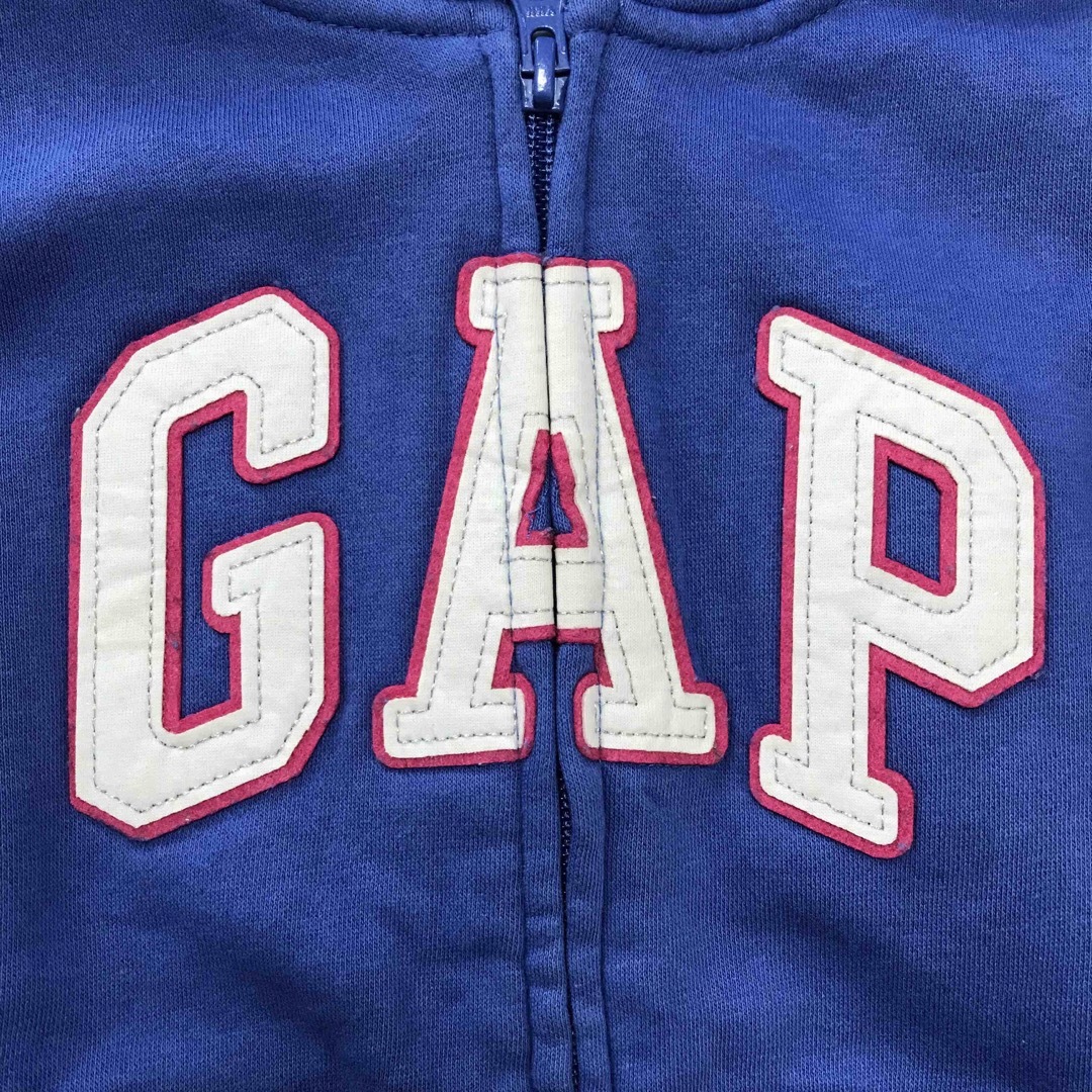 babyGAP(ベビーギャップ)のbabyGAP    裏起毛　フード付きパーカー キッズ/ベビー/マタニティのキッズ服女の子用(90cm~)(ジャケット/上着)の商品写真