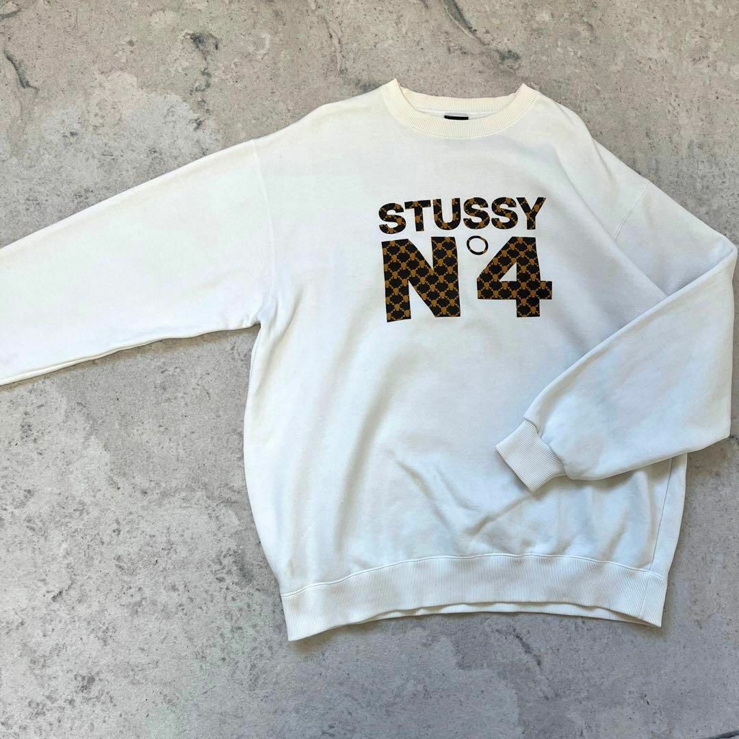 STUSSY(ステューシー)の【オールド ステューシー】XL 肉厚モノグラム スカル スウェット トレーナー白 メンズのトップス(スウェット)の商品写真