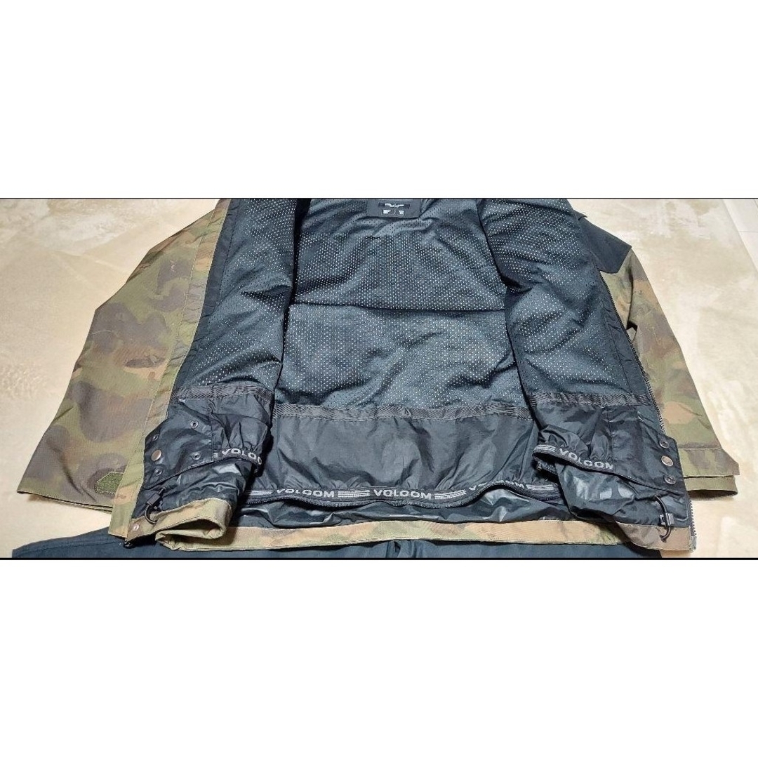volcom - 【美品】VOLCOM スノーボードウェア 迷彩 上下セットの volcom - 【美品】VOLCOM スノーボードウェア 迷彩 上下セットの