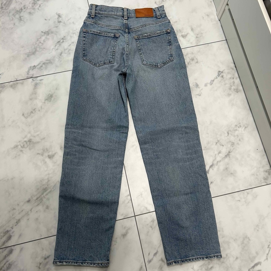 moussy(マウジー)のマウジー　moussy PLAIN JEANS STRAIGHT レディースのパンツ(デニム/ジーンズ)の商品写真