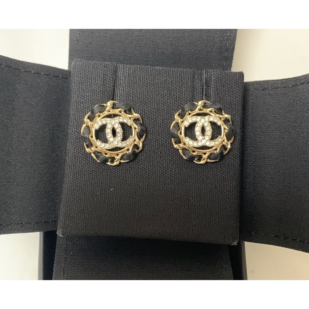 CHANEL - 新品 シャネル CHANEL ピアス 新作 2024年 ココマーク CHANEL - 新品 シャネル CHANEL ピアス 新作 2024年 ココマーク