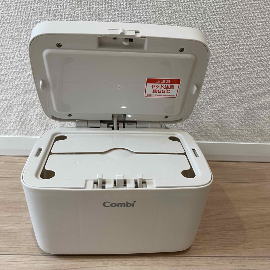 combi(コンビ)のおしり拭きウォーマー キッズ/ベビー/マタニティのおむつ/トイレ用品(ベビーおしりふき)の商品写真