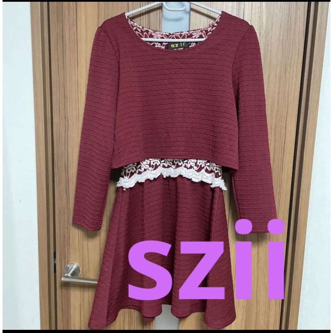 szii ワンピース　ボルドー　ひざ丈ワンピース レディースのワンピース(ひざ丈ワンピース)の商品写真