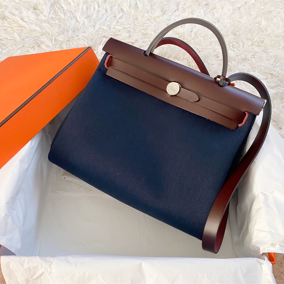 Hermes(エルメス)の★★新品未使用★HERMES エルメス エールバッグジップ31 ★★ レディースのバッグ(ハンドバッグ)の商品写真