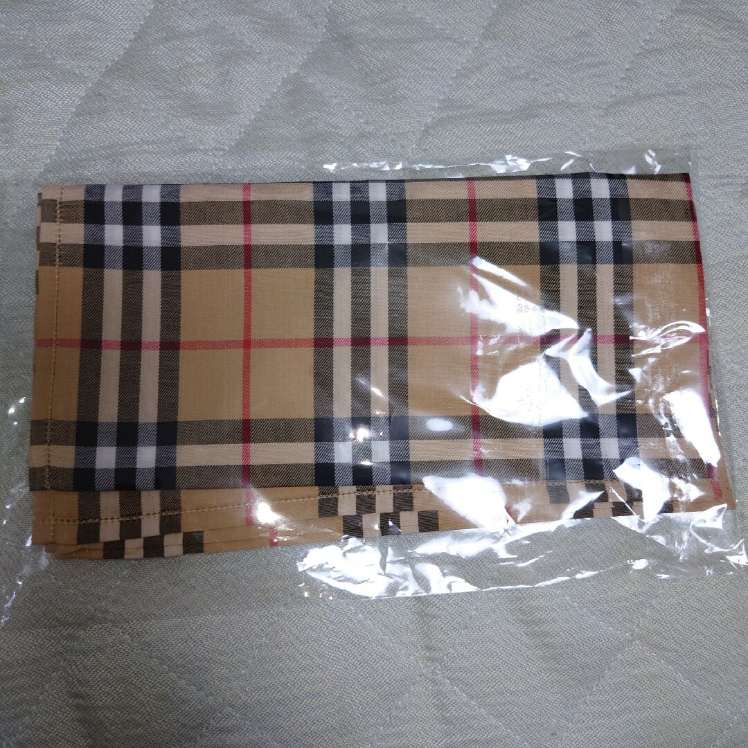 BURBERRY(バーバリー)のBURBERRY　ハンカチ　バーバリー メンズのファッション小物(ハンカチ/ポケットチーフ)の商品写真