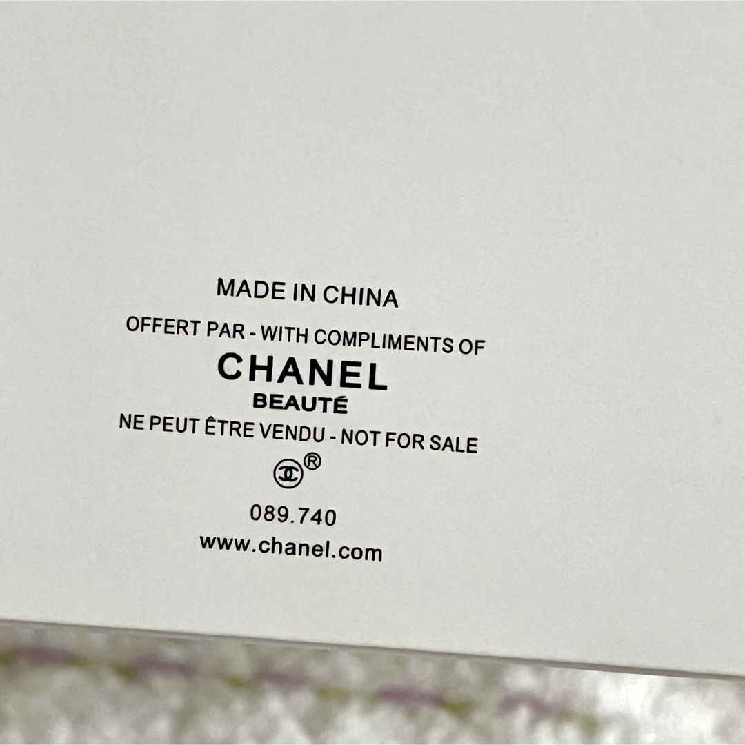 CHANEL(シャネル)のご確認用です♪CHANELノベルティ スノードーム 2022 非売品 新品未使用 エンタメ/ホビーのコレクション(ノベルティグッズ)の商品写真