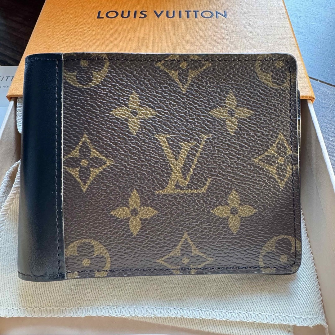LOUIS VUITTON(ルイヴィトン)の美品 LOUIS VUITTON ポルトフォイユ ミュルティプル M69408 メンズのファッション小物(折り財布)の商品写真