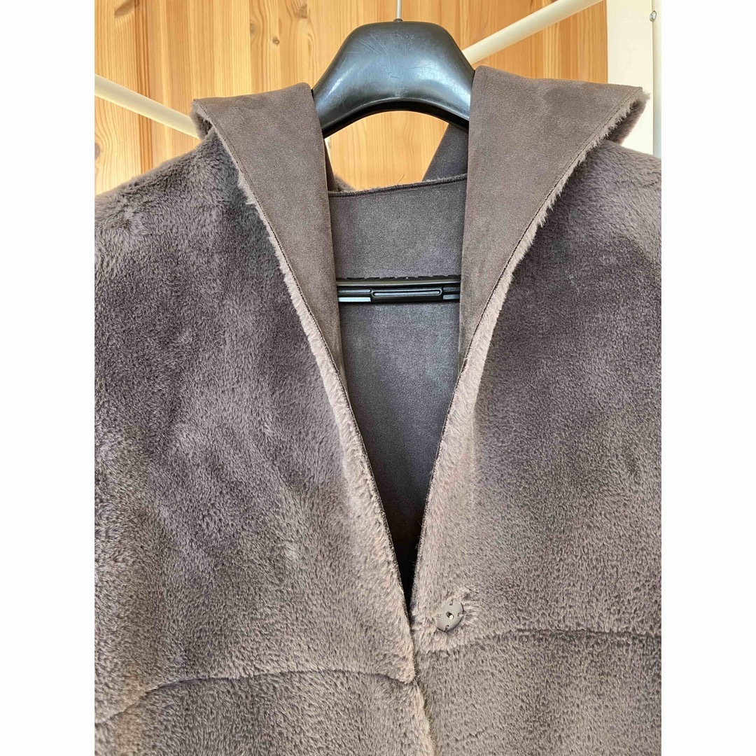 ZARA(ザラ)のZARA フェイクファー素材リバーシブルコート レディースのジャケット/アウター(毛皮/ファーコート)の商品写真
