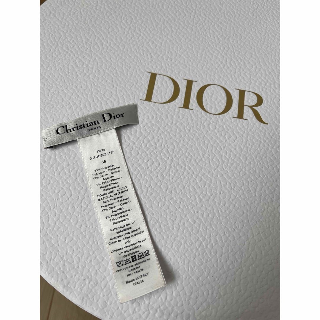 Christian Dior(クリスチャンディオール)の専用ページ Dior バケハ バケットハット ディオール リバーシブル 帽子  レディースの帽子(ハット)の商品写真