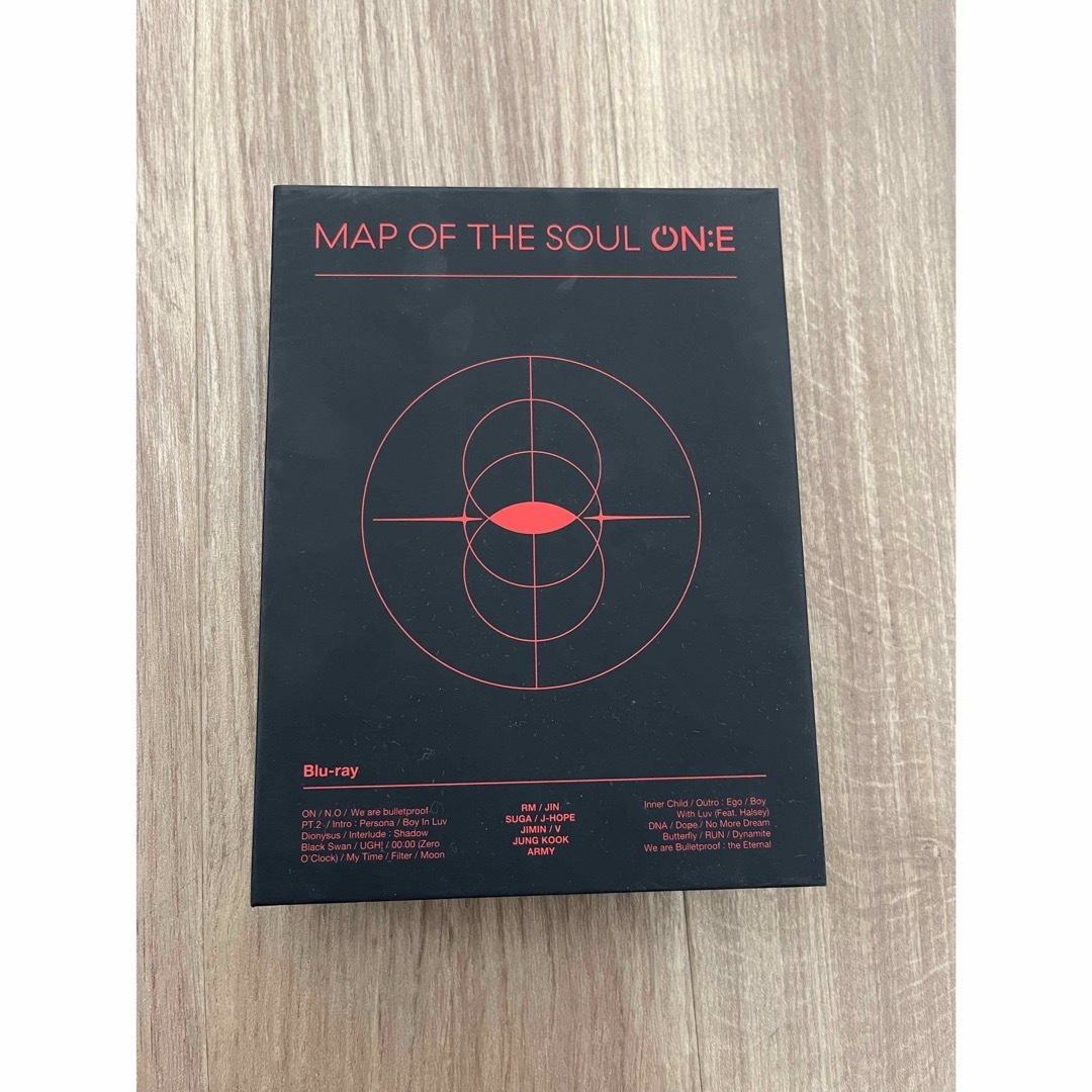 防弾少年団(BTS)(ボウダンショウネンダン)のBTS MAP OF THE SOUL ON:E Blu-rayトレカジョングク エンタメ/ホビーのDVD/ブルーレイ(韓国/アジア映画)の商品写真