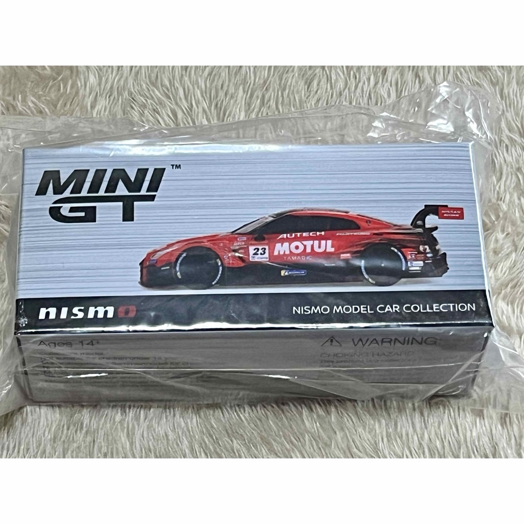 MINI GT MOTUL AUTECH GT-R GT500 スーパーGTミニカー