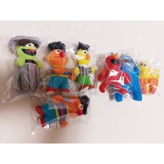 セサミストリート(SESAME STREET)のセサミストリートミニぬいぐるみキーホルダー(6種7個)(キャラクターグッズ)