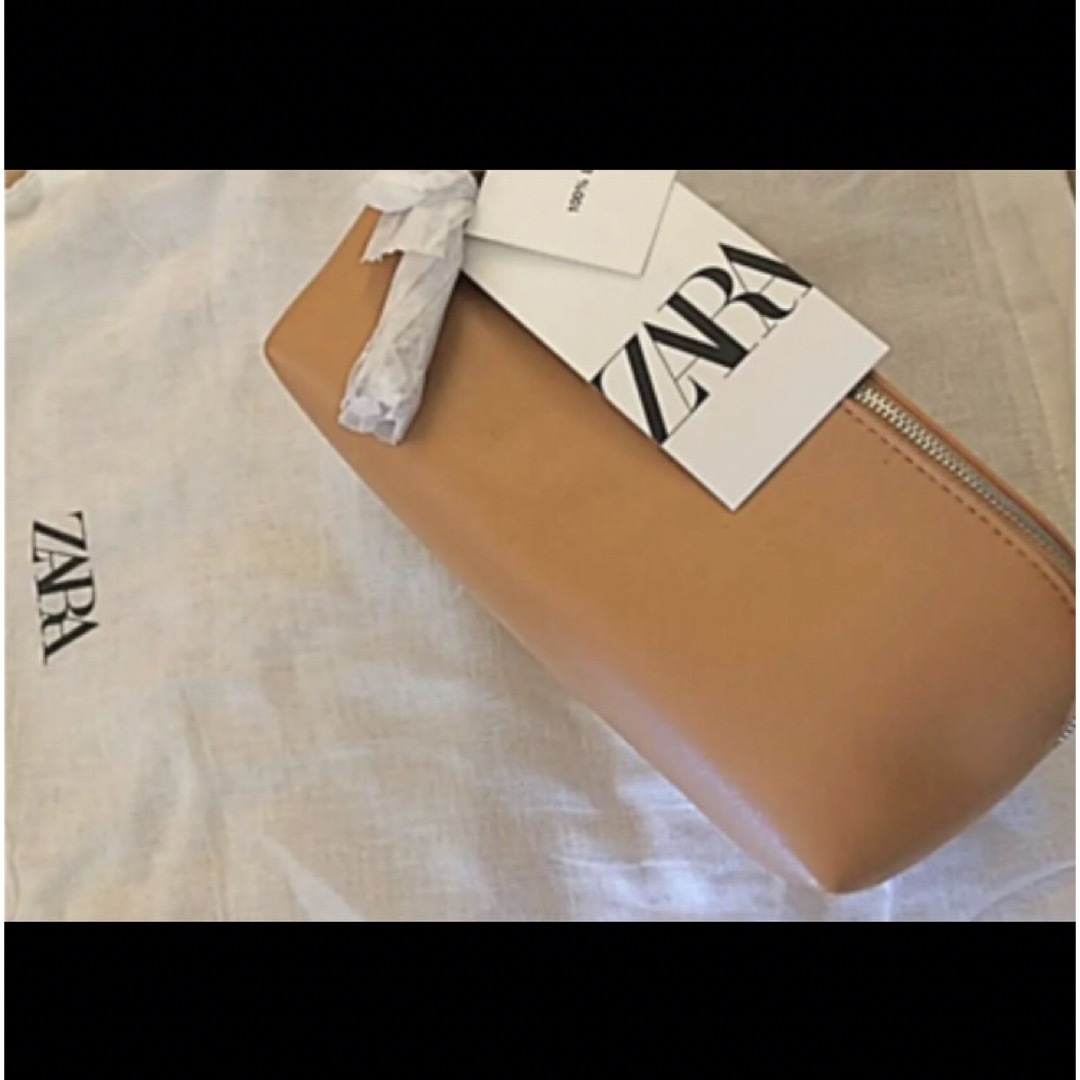 ZARA(ザラ)の【新品】zara レザートラベルポーチ レディースのファッション小物(ポーチ)の商品写真