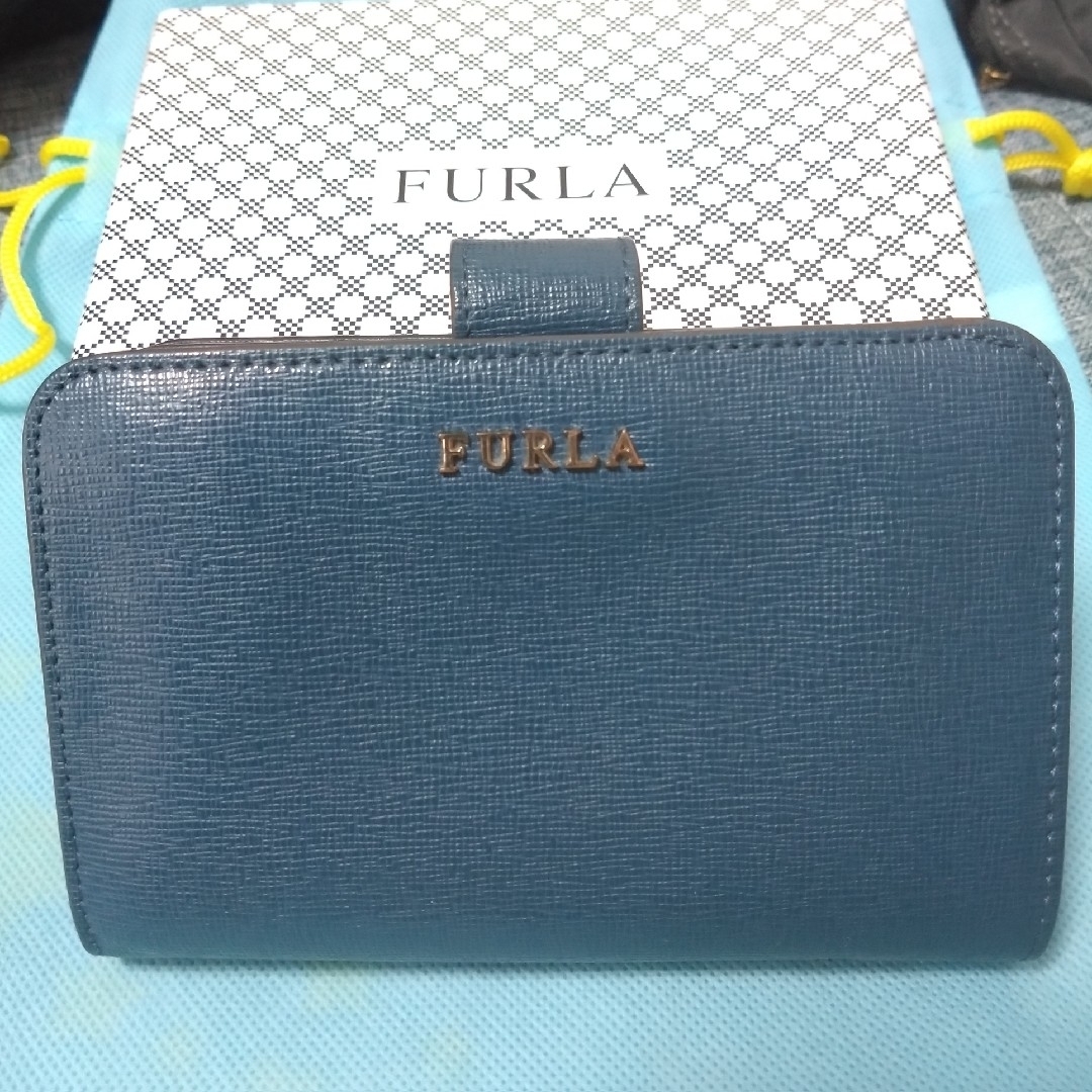 Furla(フルラ)のフルラ　FURLA　二つ折り財布　ネイビー　札入れ　コインケース レディースのファッション小物(財布)の商品写真