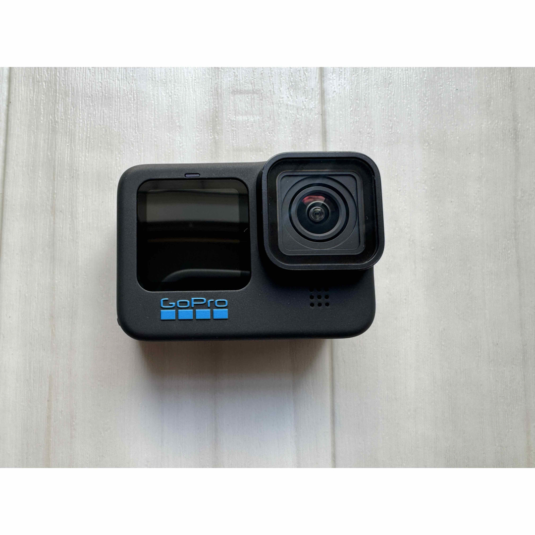 GoPro(ゴープロ)のバッテリー3個付き！ GoPro11 国内正規品 スマホ/家電/カメラのカメラ(ビデオカメラ)の商品写真