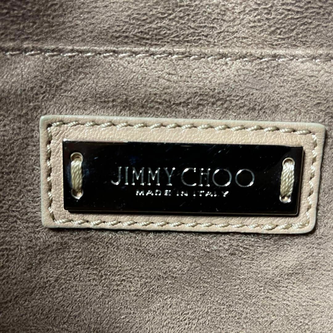 JIMMY CHOO(ジミーチュウ)の【保存袋付】ジミーチュウ　ミニサラ　ピンクベージュ　スタッズ　ミニトートバッグ レディースのバッグ(トートバッグ)の商品写真