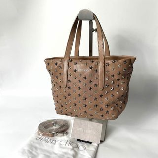 ジミーチュウ(JIMMY CHOO)の【保存袋付】ジミーチュウ　ミニサラ　ピンクベージュ　スタッズ　ミニトートバッグ(トートバッグ)