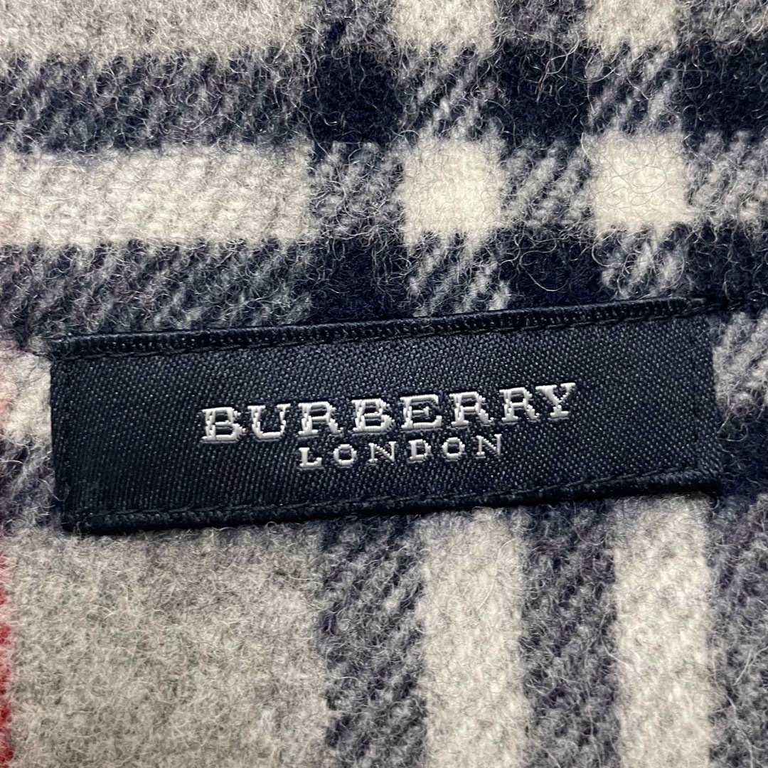 BURBERRY(バーバリー)のZ0943 Burberry バーバーリー　ウール大判ショール　ひざ掛け レディースのファッション小物(マフラー/ショール)の商品写真