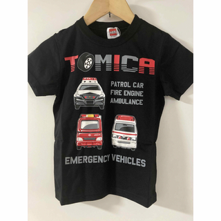 タカラトミー(Takara Tomy)のトミカ Tシャツ 半袖 黒赤 パトカー救急車消防車 はたらく車 120 男の子(Tシャツ/カットソー)