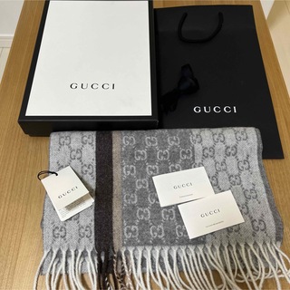 Gucci - 新品タグ付き　グッチ　GUCCI カシミア　マフラー　ロゴ 直営店購入　箱付き