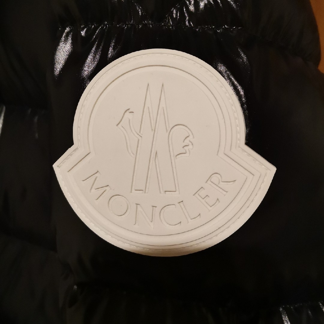 MONCLER(モンクレール)のモンクレール メンズ ダウン デュボア 日本限定モデル メンズのジャケット/アウター(ダウンジャケット)の商品写真