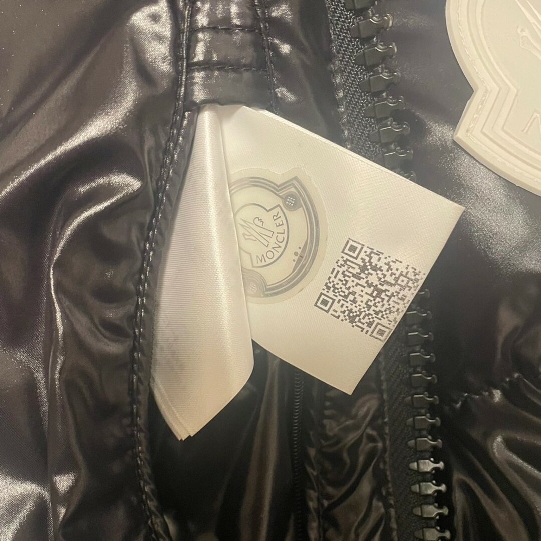 MONCLER(モンクレール)のモンクレール メンズ ダウン デュボア 日本限定モデル メンズのジャケット/アウター(ダウンジャケット)の商品写真