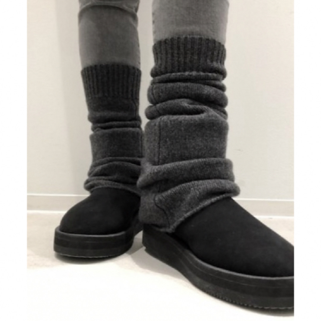 L'Appartement DEUXIEME CLASSE(アパルトモンドゥーズィエムクラス)の【クリーニング済】アパルトモン Cashmere Leg Warmer レディースのレッグウェア(レッグウォーマー)の商品写真