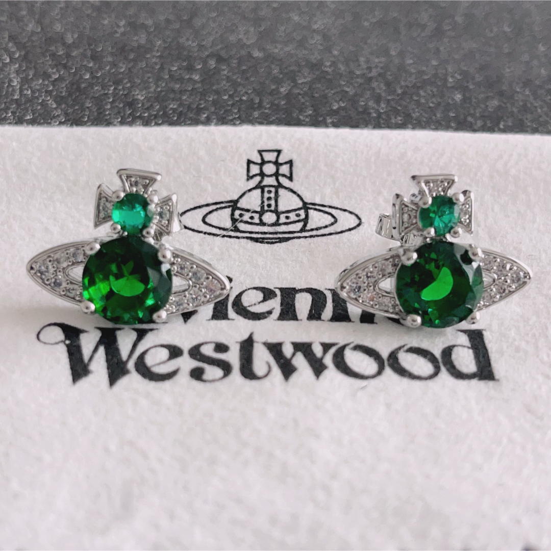 Vivienne Westwood(ヴィヴィアンウエストウッド)のヴィヴィアンウエストウッド　オーブピアス レディースのアクセサリー(ピアス)の商品写真