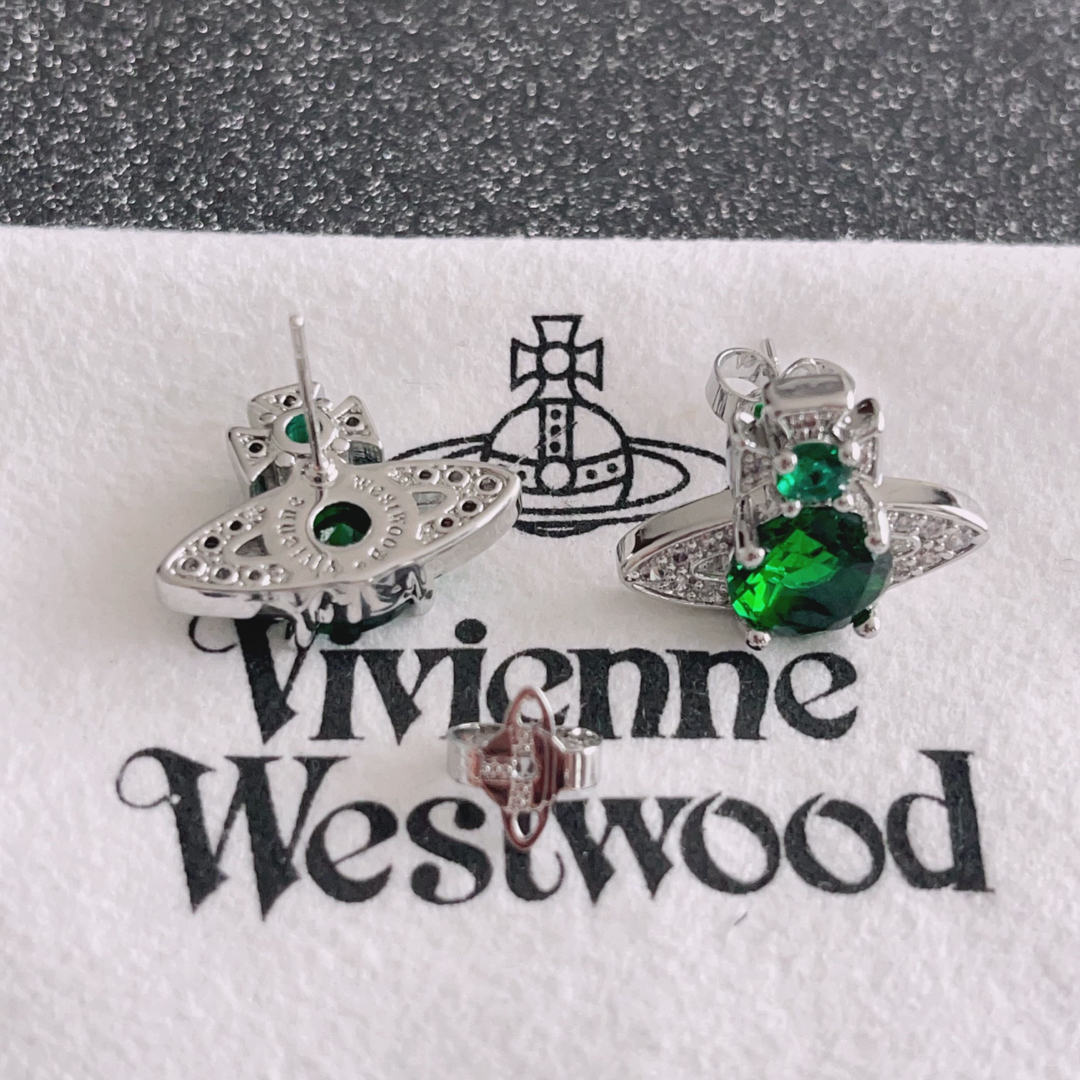 Vivienne Westwood(ヴィヴィアンウエストウッド)のヴィヴィアンウエストウッド　オーブピアス レディースのアクセサリー(ピアス)の商品写真