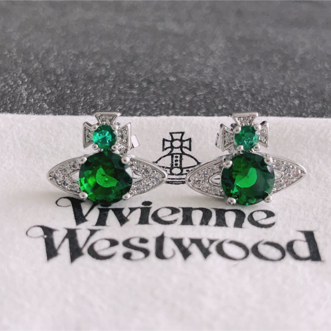 Vivienne Westwood(ヴィヴィアンウエストウッド)のヴィヴィアンウエストウッド　オーブピアス レディースのアクセサリー(ピアス)の商品写真