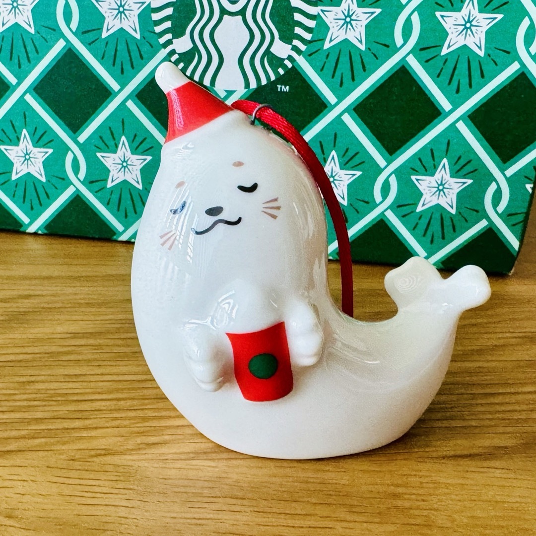 Starbucks Coffee(スターバックスコーヒー)の🎄スターバックス クリスマスオーナメント お皿 4種 お箱付き インテリア/住まい/日用品のキッチン/食器(食器)の商品写真