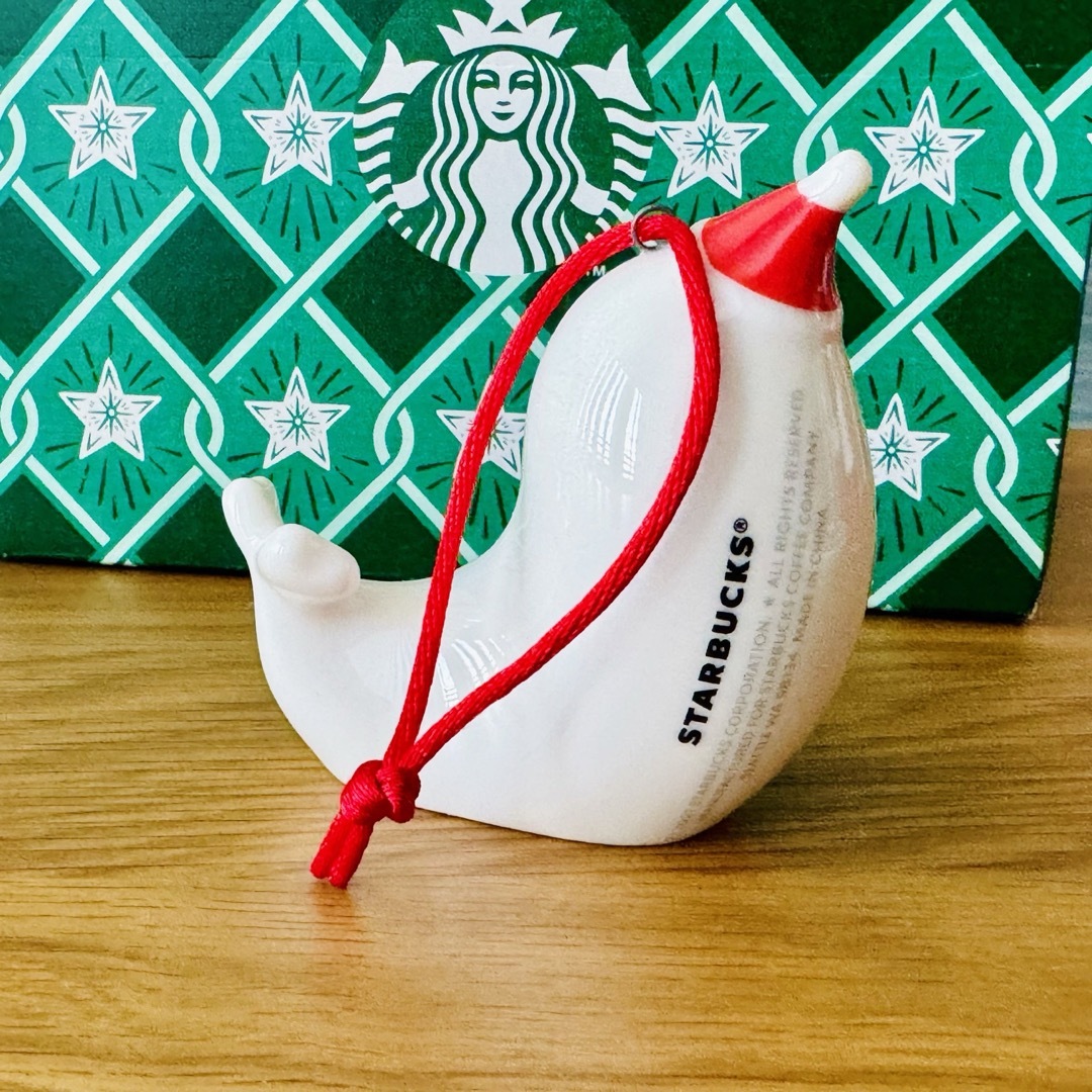 Starbucks Coffee(スターバックスコーヒー)の🎄スターバックス クリスマスオーナメント お皿 4種 お箱付き インテリア/住まい/日用品のキッチン/食器(食器)の商品写真