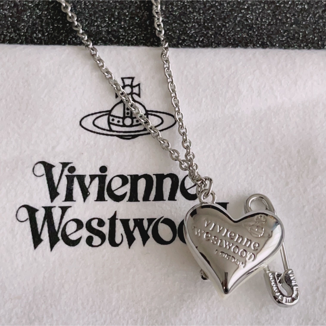 Vivienne Westwood ヴィヴィアン　ペンダント　ネックレスギャランティカードあり