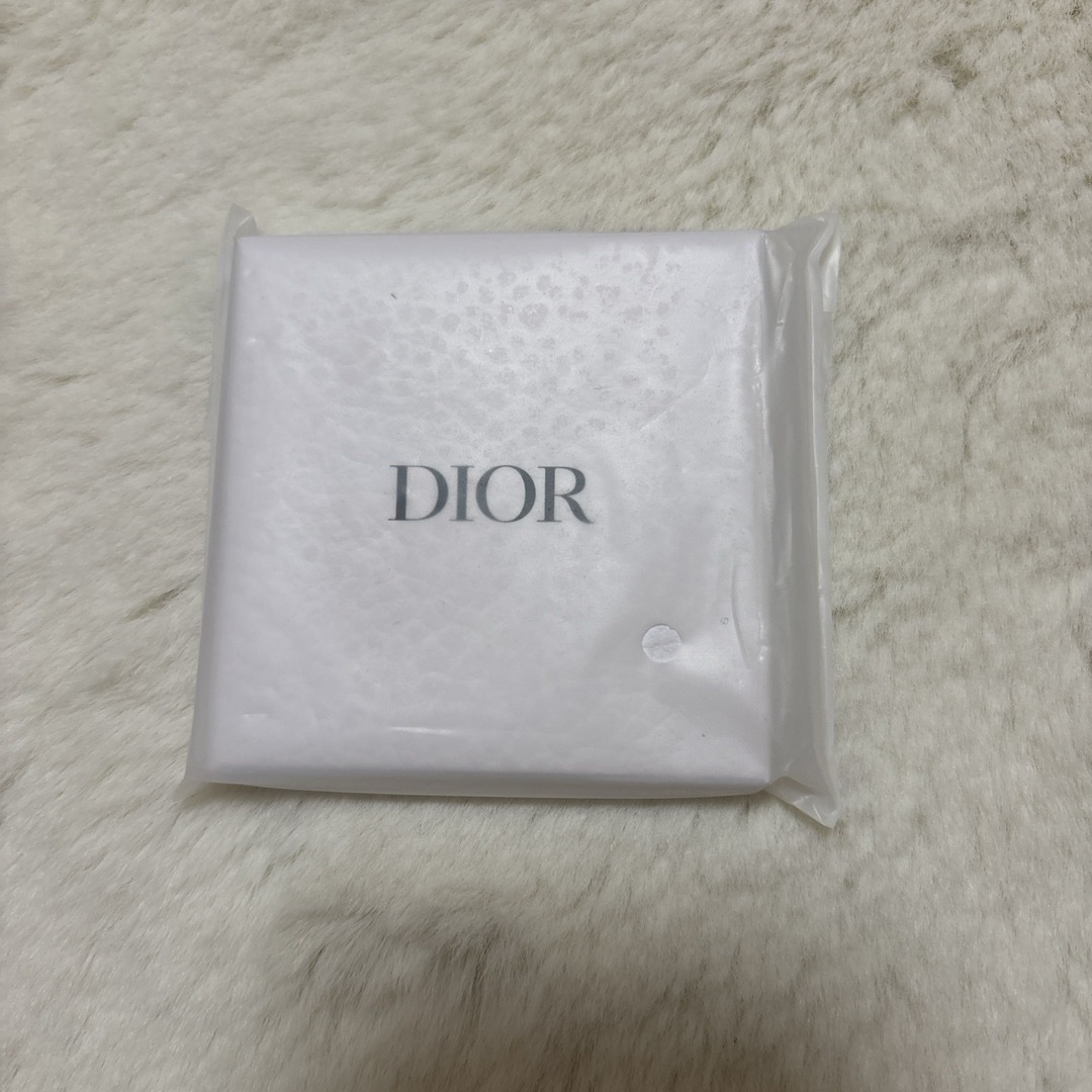 Dior(ディオール)のDior スマートフォン リングホルダー スター スマホ/家電/カメラのスマホアクセサリー(その他)の商品写真