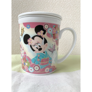 ディズニー(Disney)の【新品・未使用】ディズニーシー　ミニー和柄　茶こし付きマグカップ(グラス/カップ)