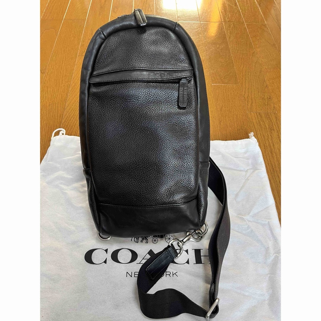 COACH(コーチ)のCOACH コーチ　ボディーバック　ショルダーバッグ　レザー　メンズ メンズのバッグ(ボディーバッグ)の商品写真