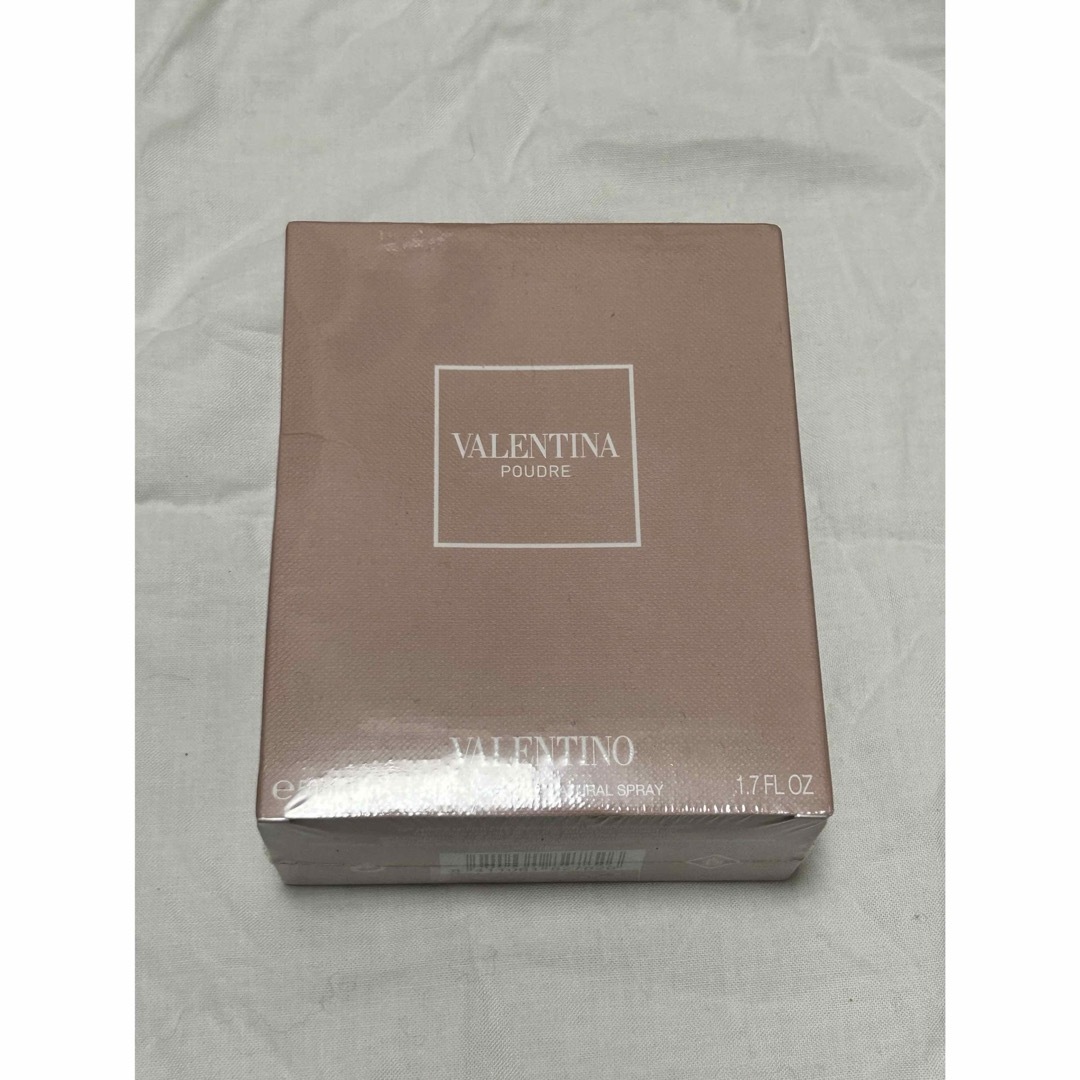 VALENTINO(ヴァレンティノ)のヴァレンティノ ヴァレンティナ プードル オーデパルファム 50ml コスメ/美容の香水(香水(女性用))の商品写真