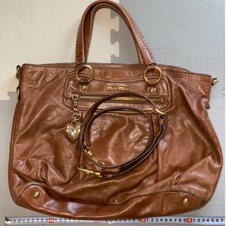 中古】ミュウミュウの通販 30,000点以上 | miumiuを買うならラクマ