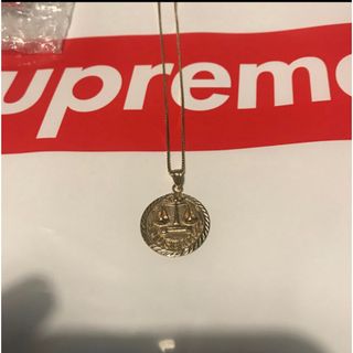 シュプリーム(Supreme)のSUPREME 18SS Justice Gold Pendant (ネックレス)