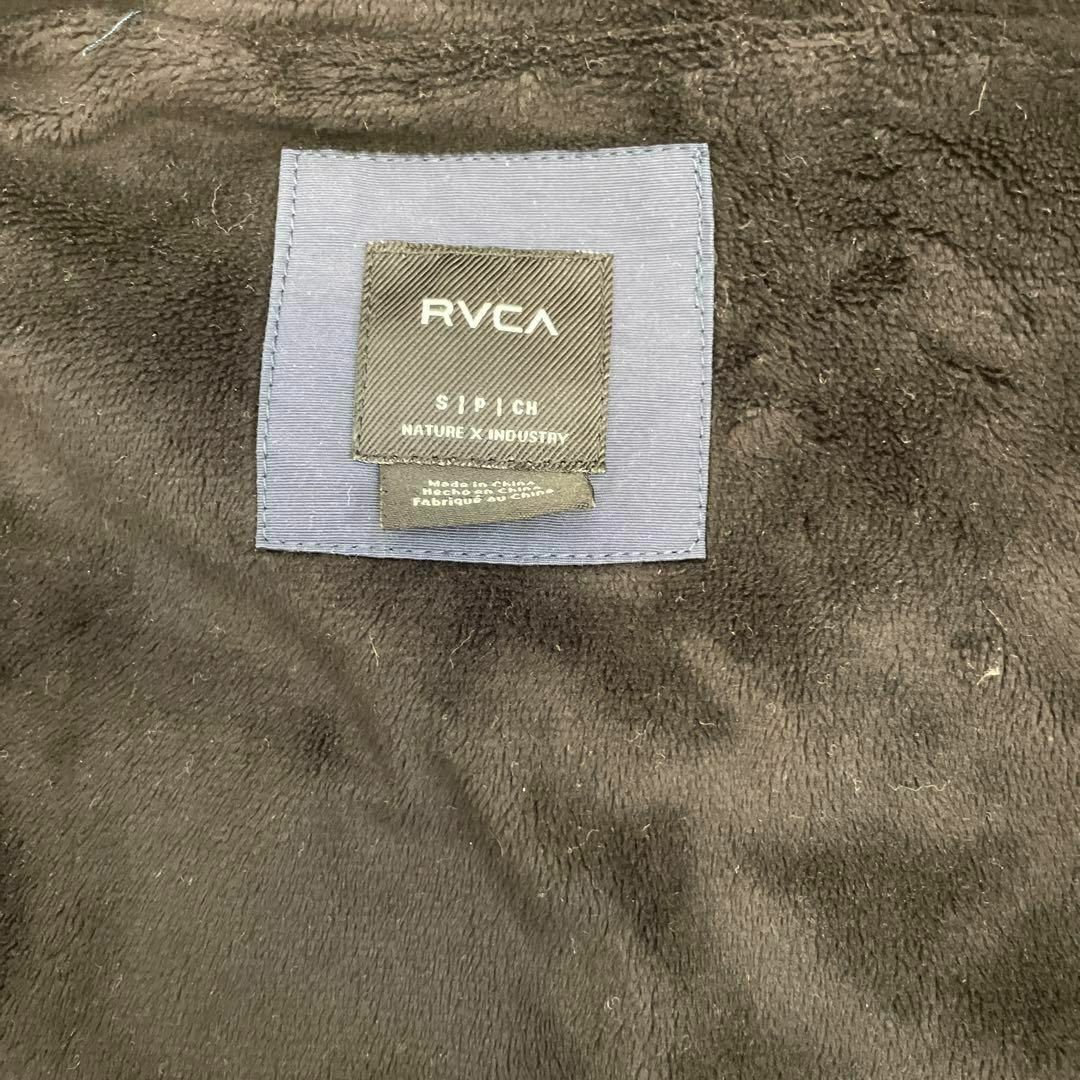 RVCA(ルーカ)のRVCA ナイロンパーカー　マウンテンパーカー　S オーバーサイズ　ネイビー刺繍 メンズのジャケット/アウター(マウンテンパーカー)の商品写真