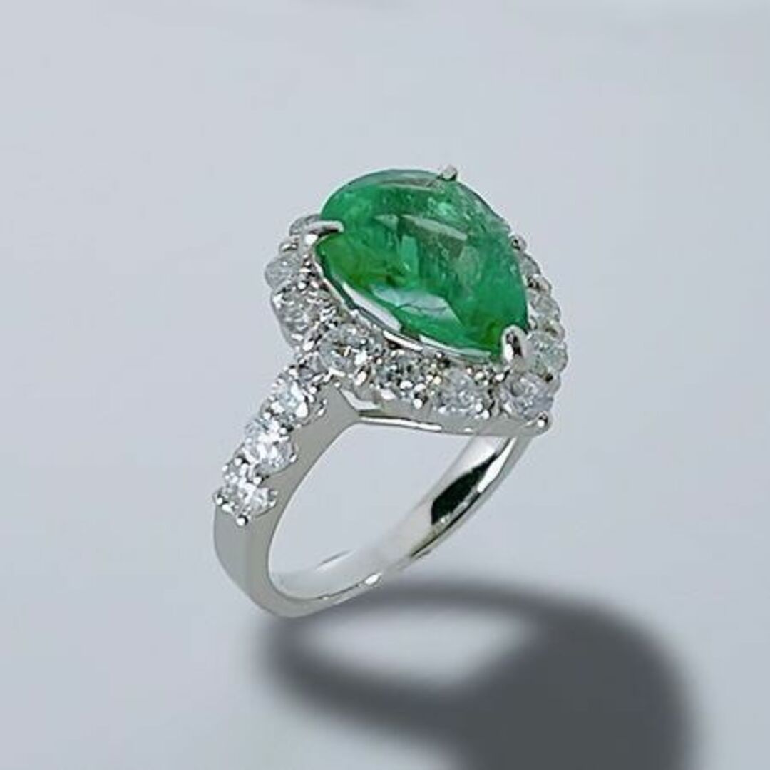 新品✨　PT900　取り巻き　エメラルド Emerald　Diamond　Rin レディースのアクセサリー(リング(指輪))の商品写真