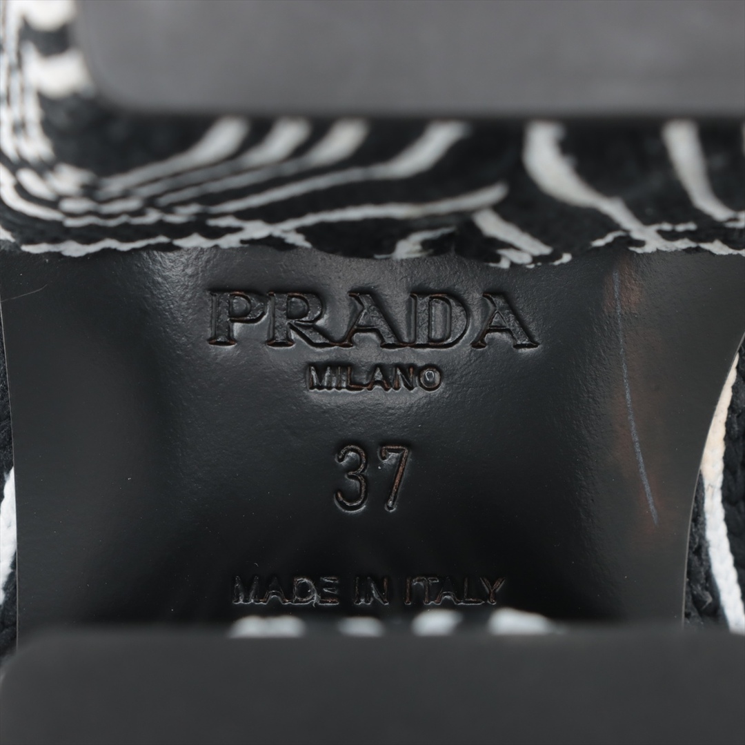 PRADA(プラダ)のプラダ  ニット 37 ブラック×ホワイト レディース ブーツ レディースの靴/シューズ(ブーツ)の商品写真