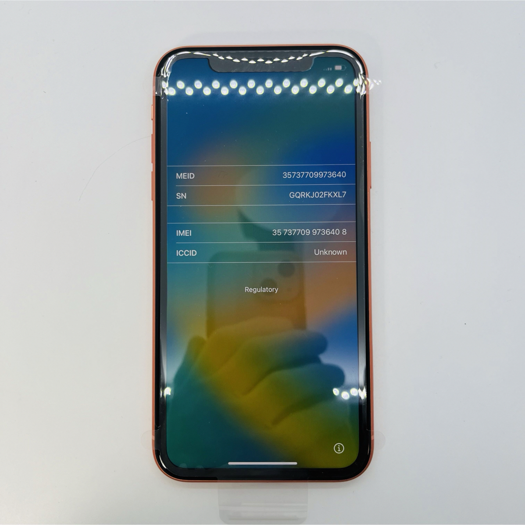 iPhone(アイフォーン)の新品　iPhone XR Coral 64 GB SIMフリー　本体 スマホ/家電/カメラのスマートフォン/携帯電話(スマートフォン本体)の商品写真
