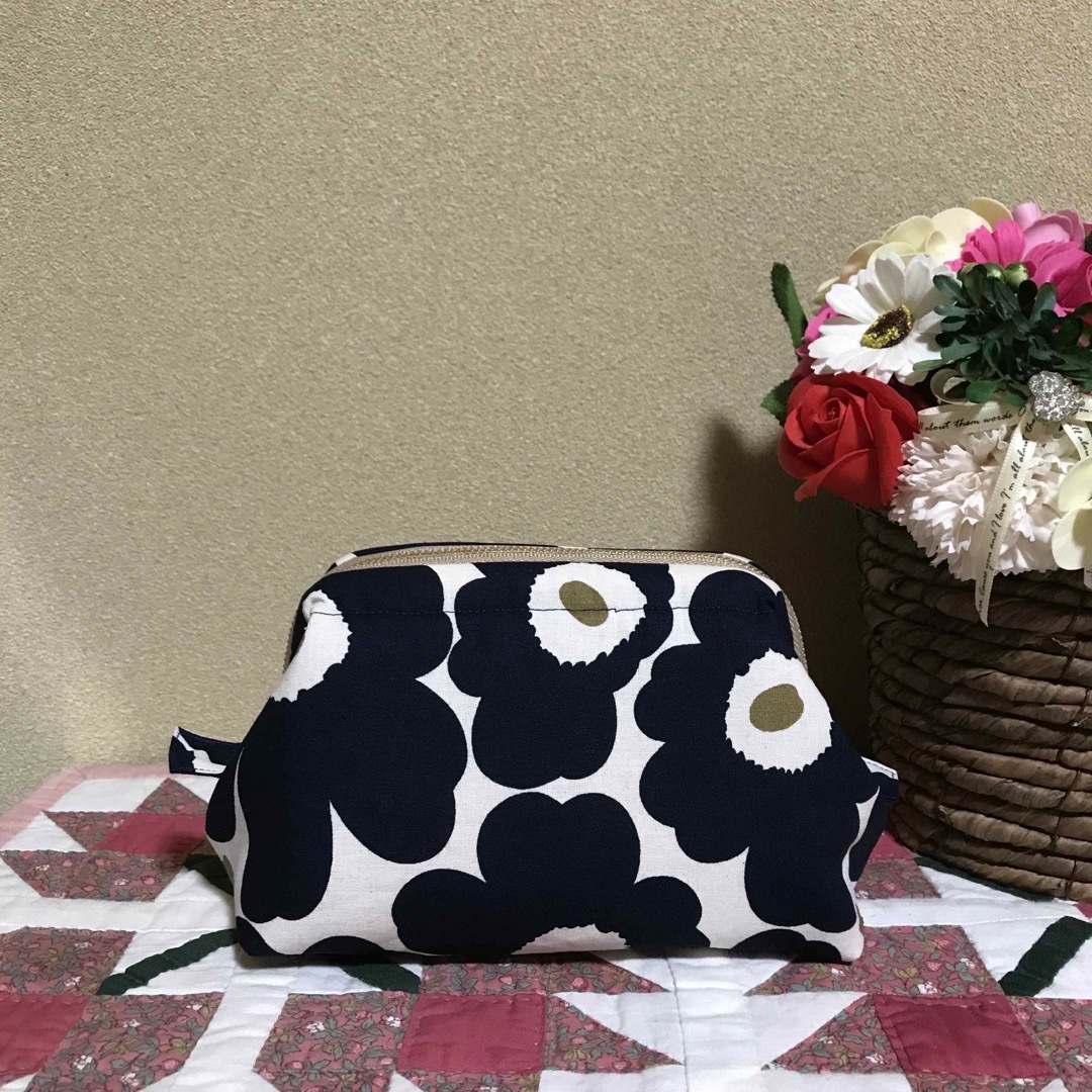 marimekko(マリメッコ)のマリメッコ    生地　ハンドメイド　2023FWカラー　ワイヤーポーチ ハンドメイドのファッション小物(ポーチ)の商品写真