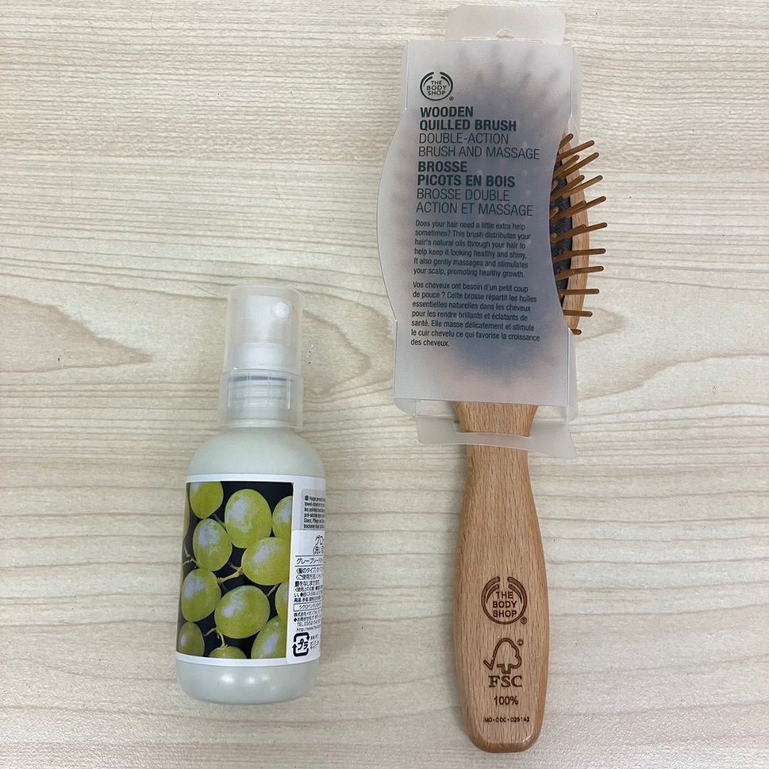 THE BODY SHOP(ザボディショップ)の【K4913】未使用 グロッシングセラム ヘアトリートメント ヘアブラシ 2点 コスメ/美容のヘアケア/スタイリング(トリートメント)の商品写真