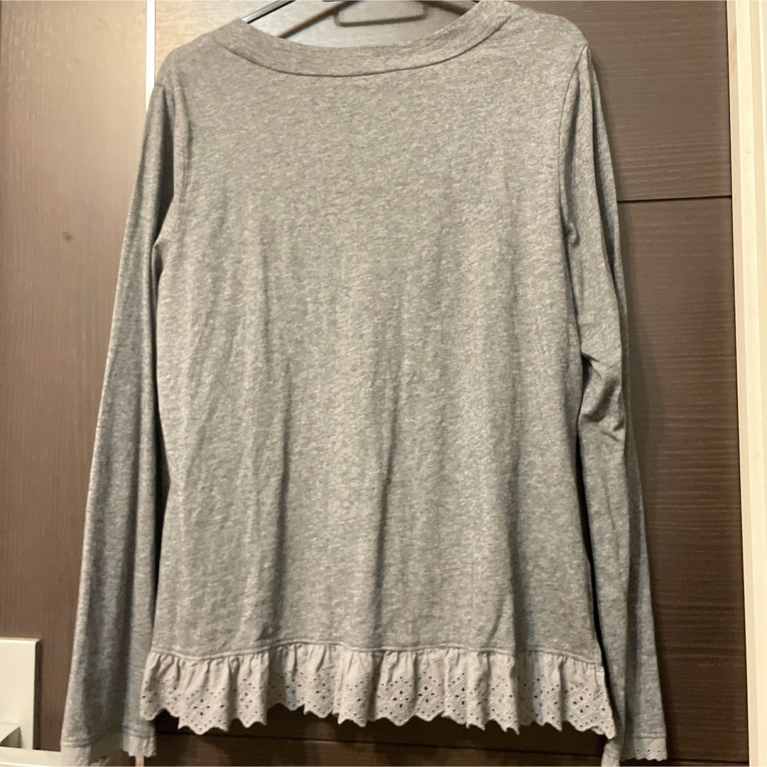 LAURA ASHLEY(ローラアシュレイ)のローラアシュレイ　トップス　長袖　未使用 レディースのトップス(Tシャツ(長袖/七分))の商品写真