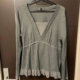 ローラアシュレイ(LAURA ASHLEY)のローラアシュレイ　トップス　長袖　未使用(Tシャツ(長袖/七分))