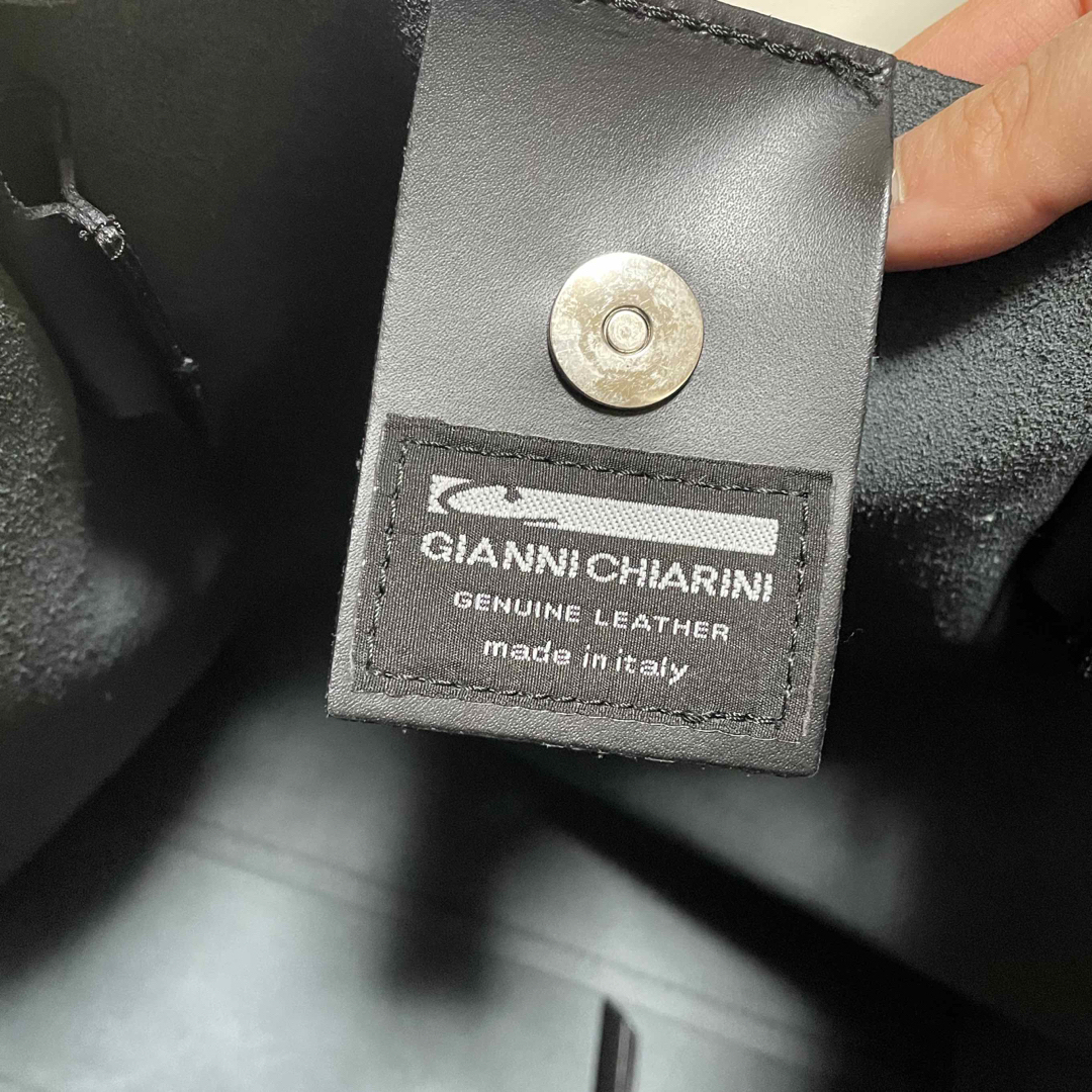 GIANNI CHIARINI(ジャンニキャリーニ)のジャンニキャリーニ　レザートートバッグ レディースのバッグ(トートバッグ)の商品写真