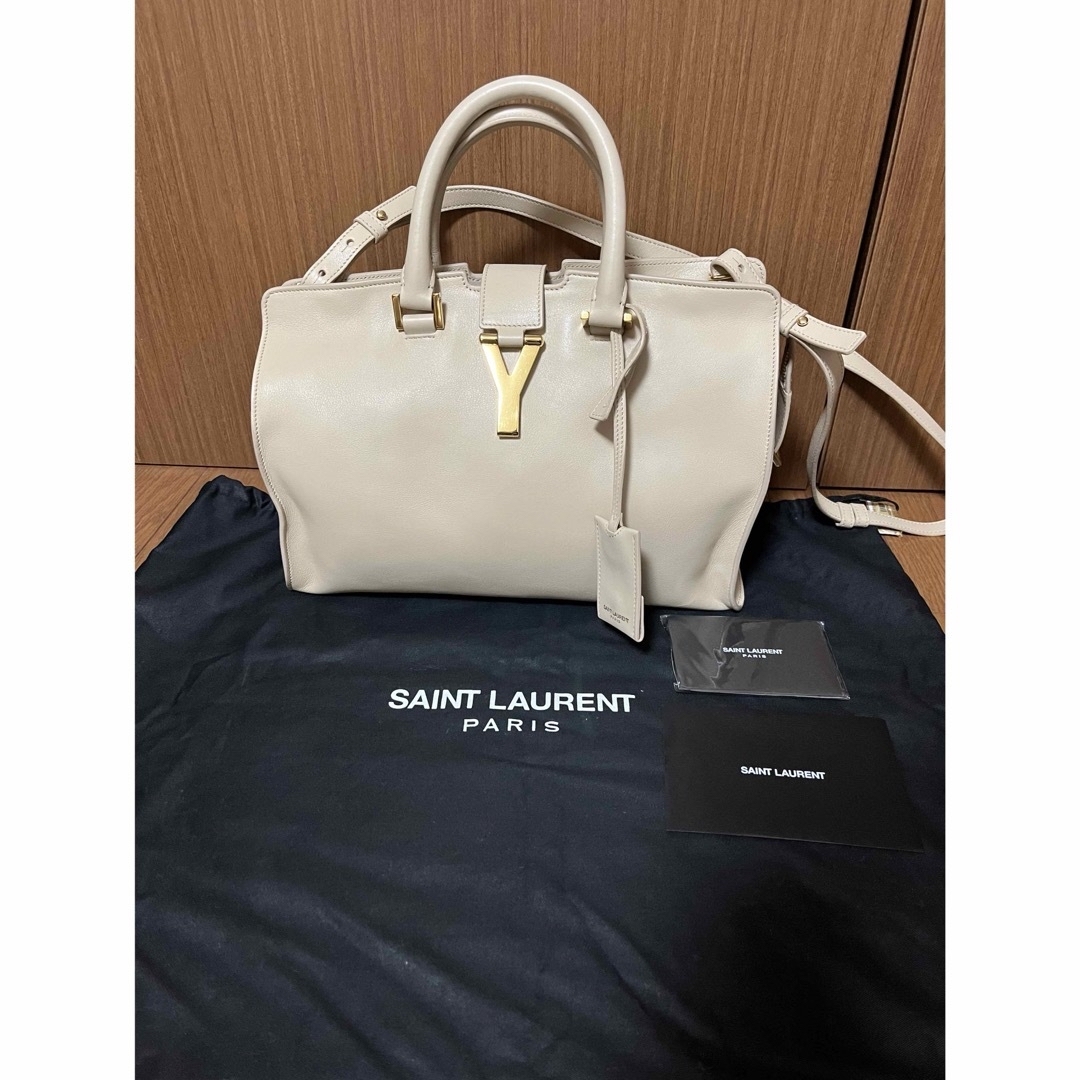 Yves Saint Laurent(イヴサンローラン)のイブサンローラン　カバス　ベージュ　阪急お直し済み　限定お値下げ レディースのバッグ(ハンドバッグ)の商品写真