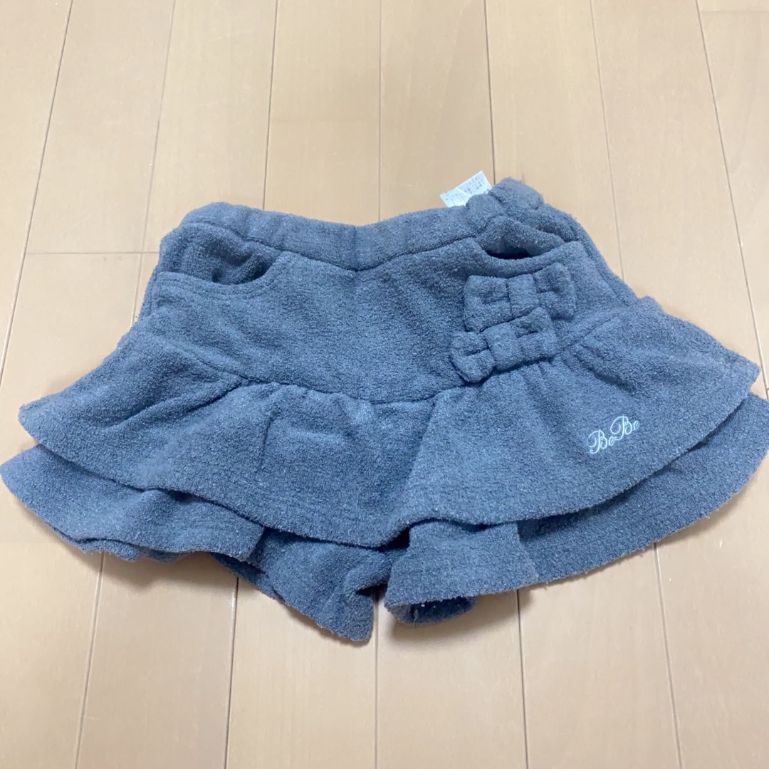 BeBe(ベベ)のbebe フリルパンツ 90 キッズ/ベビー/マタニティのキッズ服女の子用(90cm~)(パンツ/スパッツ)の商品写真